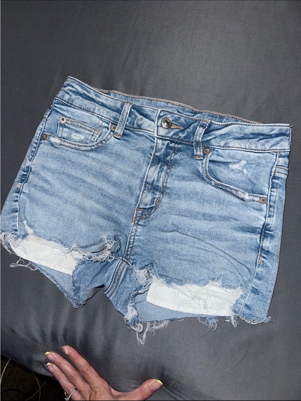 American Eagle Women's Light Blue Jean Shorts Size 4 Distressed / Ripped - Picture 2 of 5